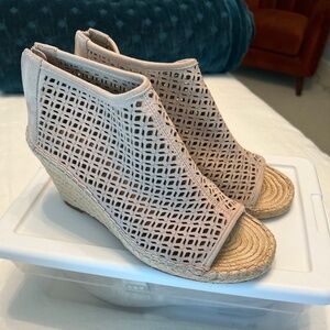 Vince Camuto size 9 wedge open toed bootie.  Taupe in color.